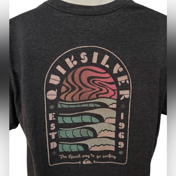 QUIKSILVER “The Nicest Way to Go Surfing” Tee Shirt Premium Fit Men M Medium - Picture 4 of 6